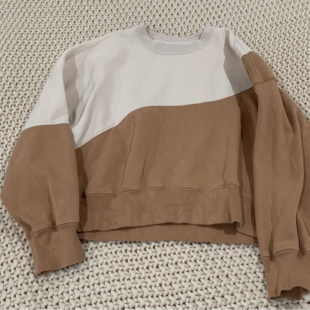 Abercrombie & Fitch Two-Tone Sweatshirt - Cream and Brown - Size M